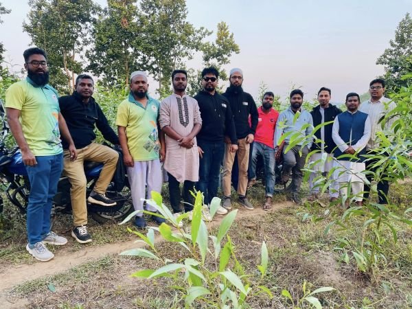 মাঠ পর্যায়ে স্বেচ্ছাসেবক দল